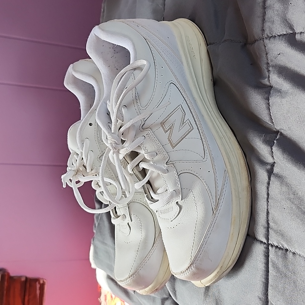 New Balance walking/nursing shoes in white.